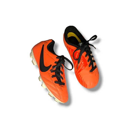 Nike T90 FG