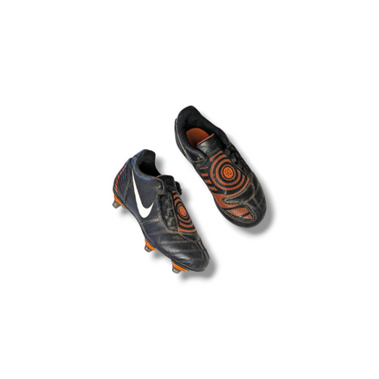 Nike T90 SG